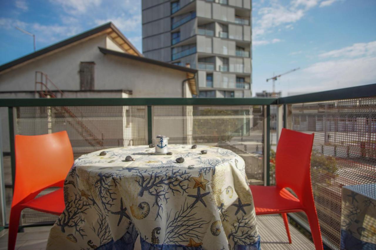 Quito Residence Movida E Spiaggia Lido di Jesolo Exterior photo